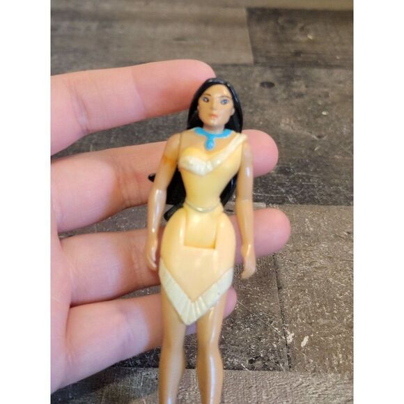 Disney Burger King princess Pocahontas toy figure - Picture 2 of 5